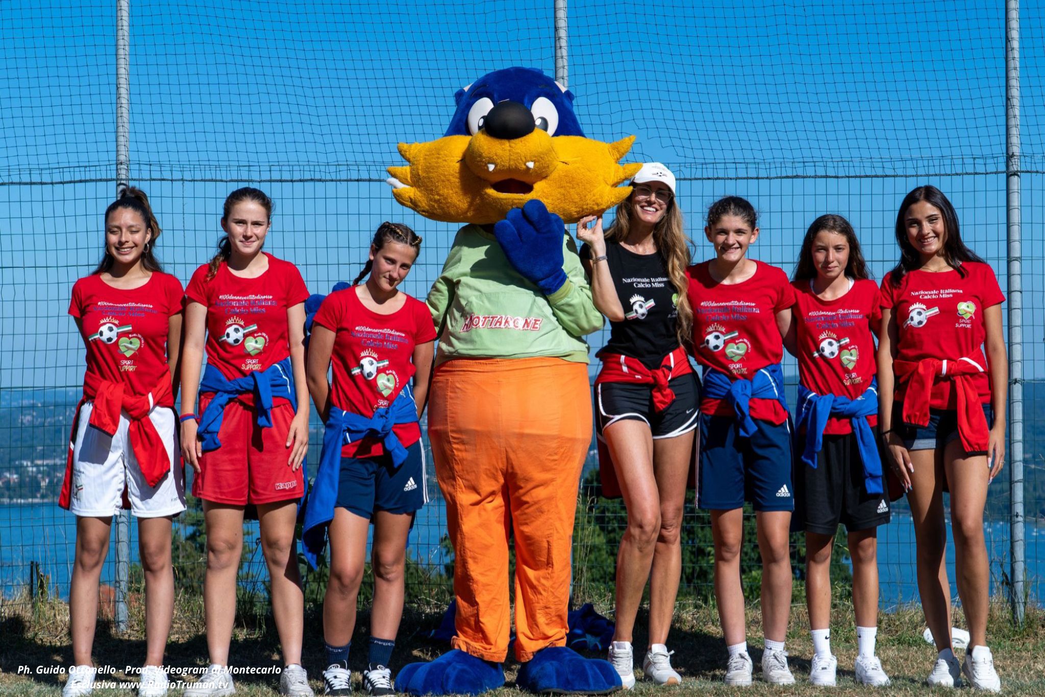 Nazionale Italiana Calcio miss Una partita per Elio Videogram truman tv montepilli1